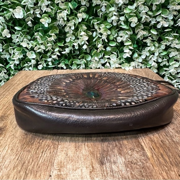 Vintage boho leather crossbody bag peacock pheasant feather front super unique - Picture 8 of 14